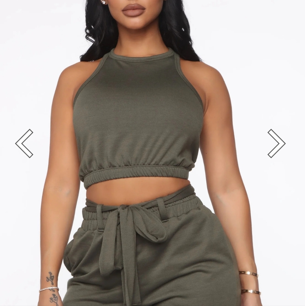 Women's crop top pant suit